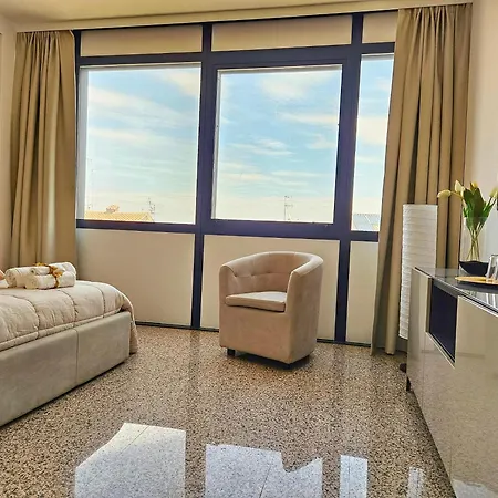 Gold & Silver Deluxe Accomodation
