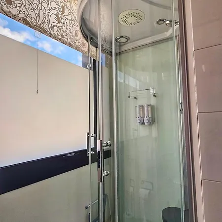 Πανσιόν Gold & Silver Deluxe Accomodation Vasto
