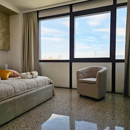 Gold & Silver Deluxe Accomodation 3* Vasto