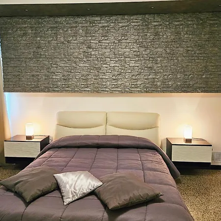 Gold & Silver Deluxe Accomodation Vasto