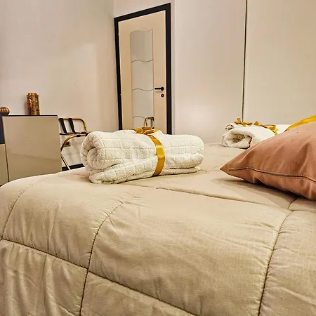 Gold & Silver Deluxe Accomodation
