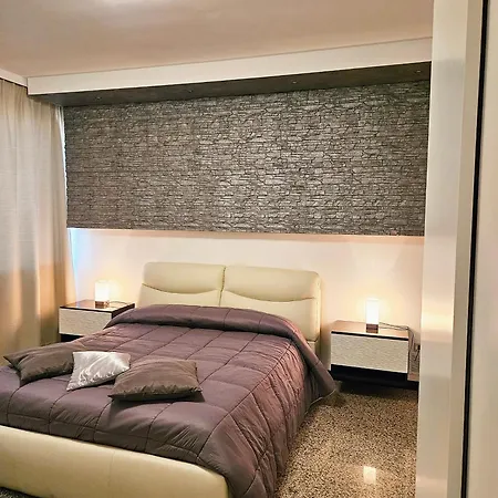 Gold & Silver Deluxe Accomodation 3* Vasto