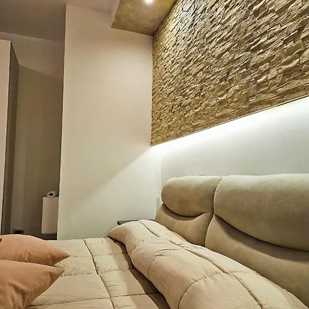 Gold & Silver Deluxe Accomodation 3*